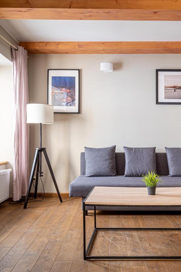 Enjoy Old Town Vibes In 1716 Laipu Residence With 4 Stylish Apartments And 1 Penthouse Ρίγα Εξωτερικό φωτογραφία