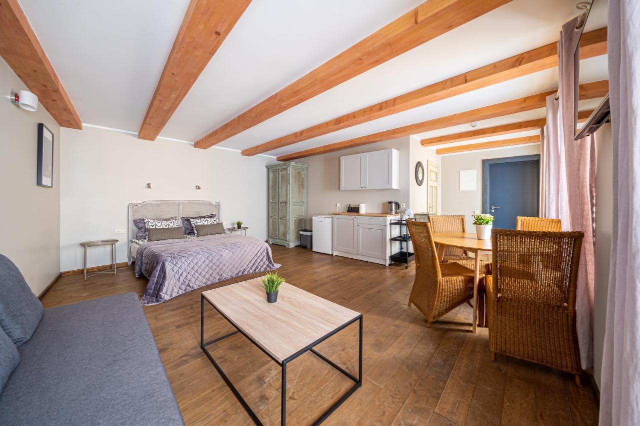 Enjoy Old Town Vibes In 1716 Laipu Residence With 4 Stylish Apartments And 1 Penthouse Ρίγα Εξωτερικό φωτογραφία