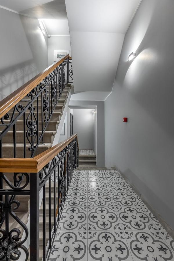 Enjoy Old Town Vibes In 1716 Laipu Residence With 4 Stylish Apartments And 1 Penthouse Ρίγα Εξωτερικό φωτογραφία