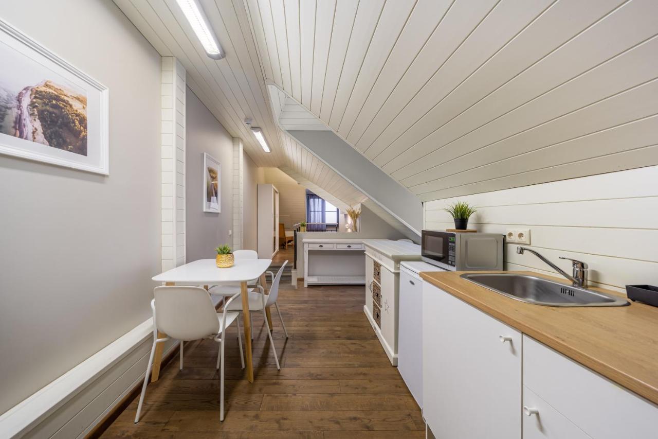 Enjoy Old Town Vibes In 1716 Laipu Residence With 4 Stylish Apartments And 1 Penthouse Ρίγα Εξωτερικό φωτογραφία