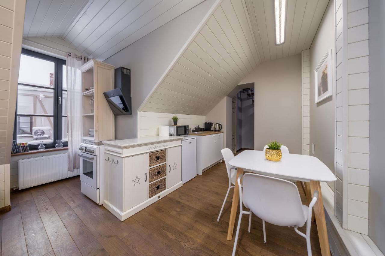 Enjoy Old Town Vibes In 1716 Laipu Residence With 4 Stylish Apartments And 1 Penthouse Ρίγα Εξωτερικό φωτογραφία
